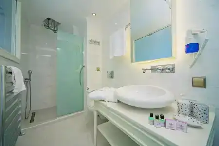 Ada Istanbul - 7