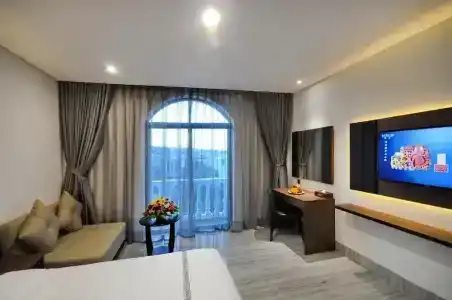 Crown Nguyen Hoang - 99