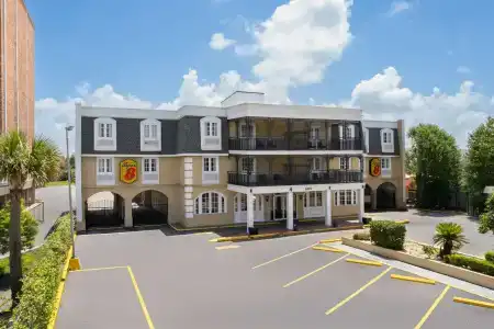 Super 8 by Wyndham New Orleans - 24