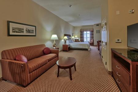 Hilton Garden Inn - 3