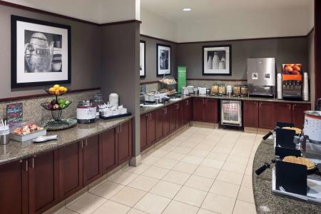 Hampton Inn & Suites-Bricktown - 10