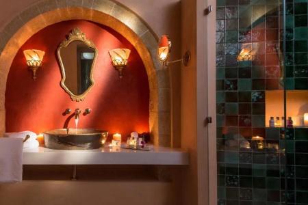 Moni Emvasis Luxury Suites - 54
