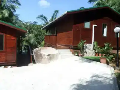 Hillside Retreat - 48