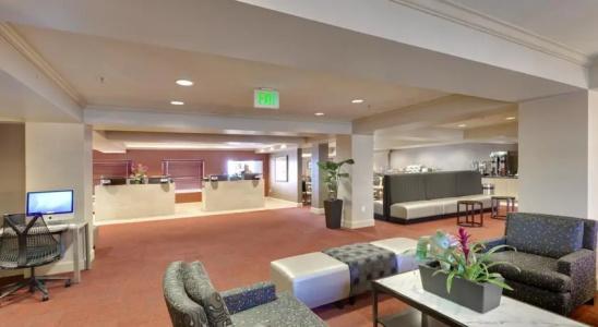 University & Conference Center - 1