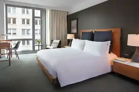 Smyth Tribeca - 60
