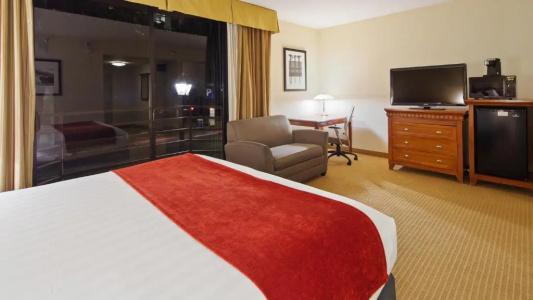Best Western Plus Bayside Inn - 57