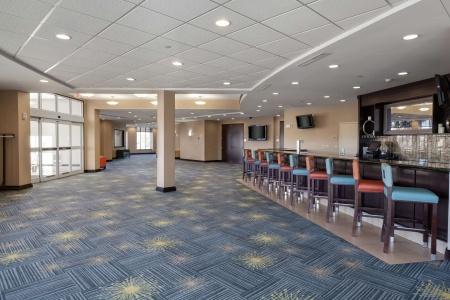 Hilton Garden Inn - 14