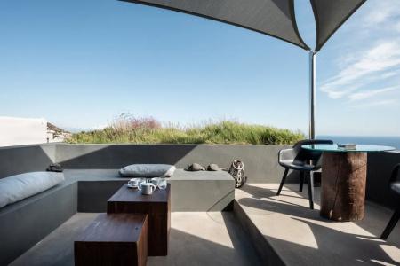 West East Suites - 40