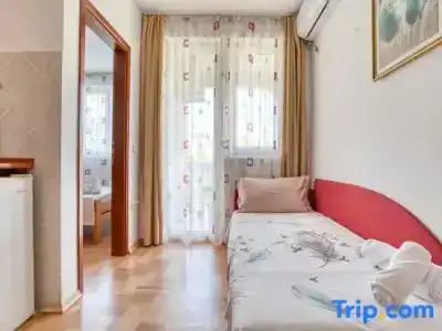 Elena - 178