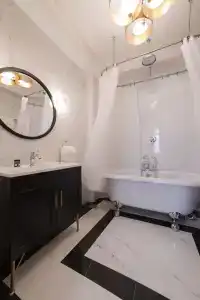 Castellano & Suites - 9