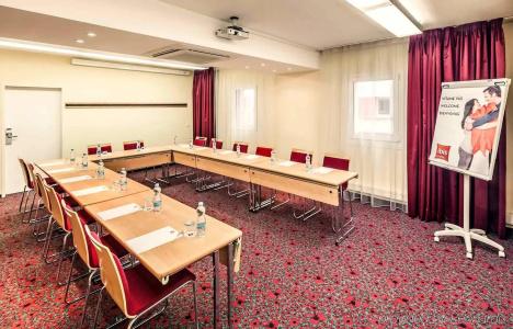 Ibis Praha Old Town - 12