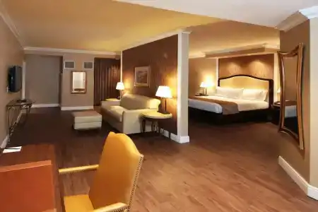South Point Casino-Spa - 4