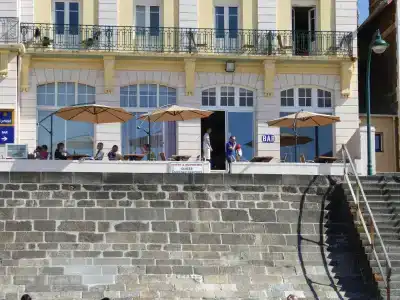 Kyriad Saint Malo Centre Plage - 0