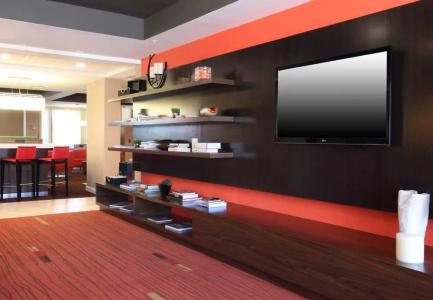 Courtyard by Marriott - 22