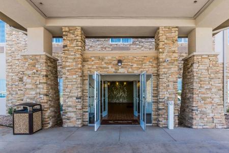 Sleep Inn & Suites - 13