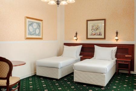 Humboldt Park & Spa - 43