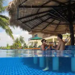 Sara Beachfront Boutique - 23