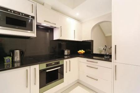 Queensgate Court - 70