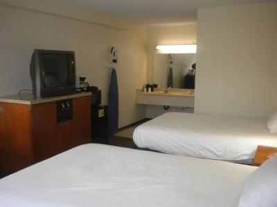 Dunes Inn - 8