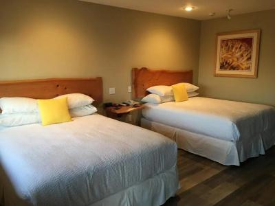 Cambria Shores Inn - 3
