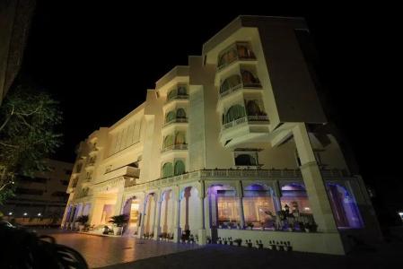 Golden Tulip Jaipur - 23