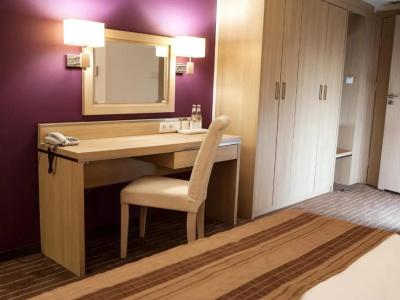 Grape Town -, Spa, Sport, Bowling, Squash, Restaurant - 48