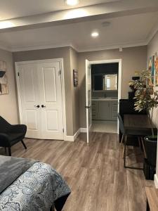 Anaheim Executive Inn & Suites - 41
