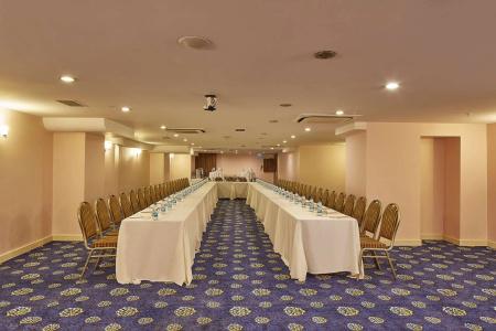DoubleTree by Hilton Izmir - Alsancak - 16