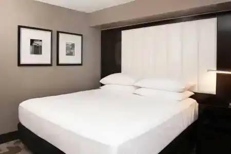 Beverly Hills Marriott - 2