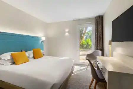 Best Western Plus HyèRes côTe d'Azur - 3