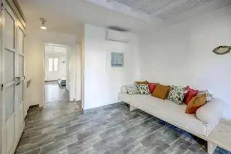 Kefi Beach & Suites - 14