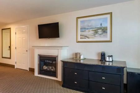 Ogunquit and Suites - 24