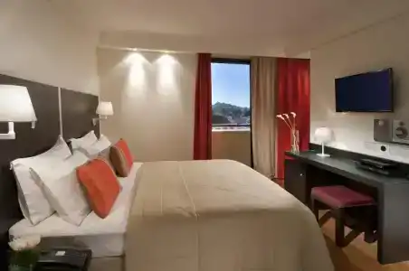 o&b Athens Boutique - 65