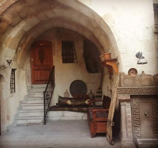 Charming Cave - 12