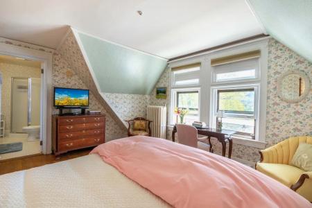 Wilburton Inn - 147