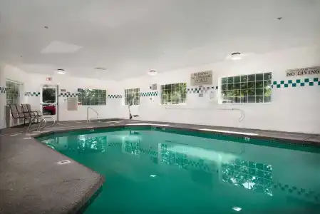 Country Inn & Suites by Radisson, International Airport, OR - 12