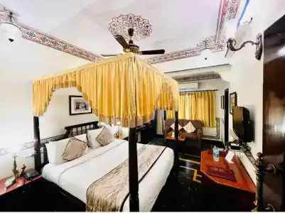 Umaid Mahal - A Heritage Style Boutique - 22