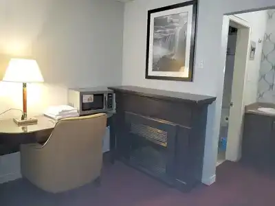 Niagara Falls Courtside Inn - 40