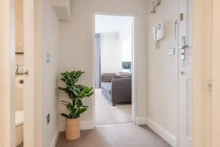 Manson Place - 175