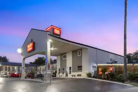 Travelodge By Wyndham San Antonio Lackland a f b - 16