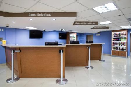 Rodeway Inn & Suites Fort Lauderdale Airport & Cruise Port - 15