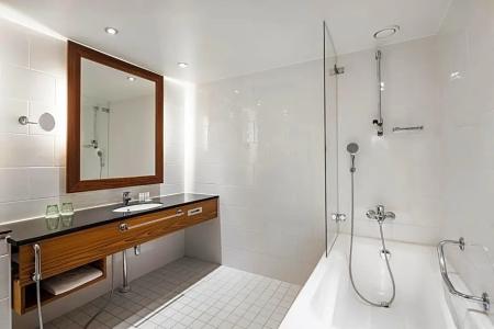 Crowne Plaza Helsinki - Hesperia, An Ihg - 92