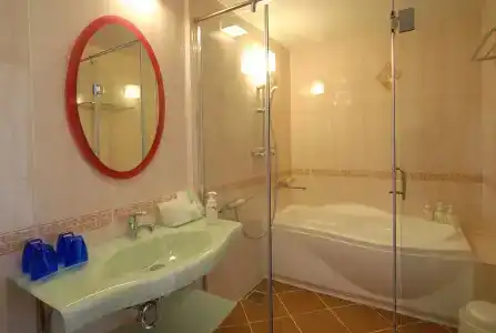 Best Western Okinawa Onna Beach - 12