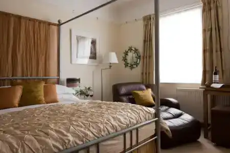 The Claremont - 42