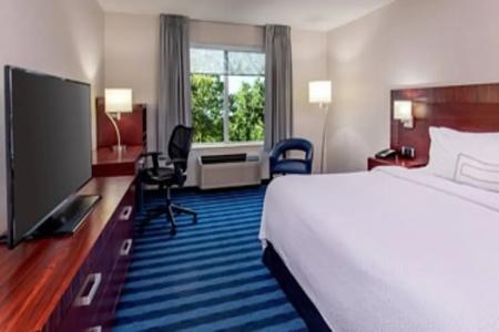 Hilton Garden Inn - 25