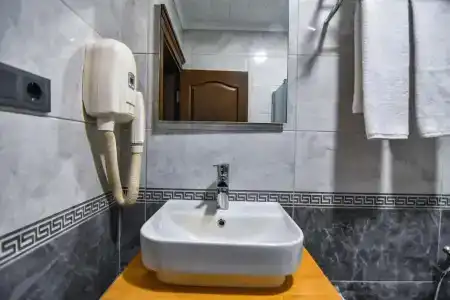 Sandal Otel - 59