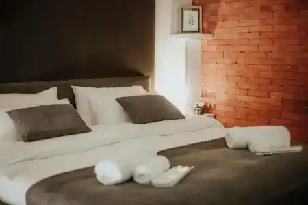 Luxury inn - 95