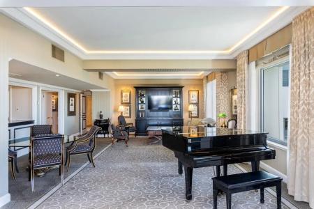 Stamford Plaza - 136
