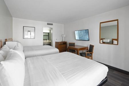 Vagabond Inn - 9