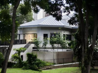 Lloyd's Inn (SG Clean, Staycation Approved) - 17